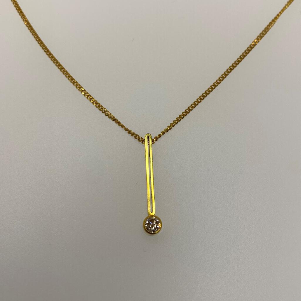Collier mit Anhänger
